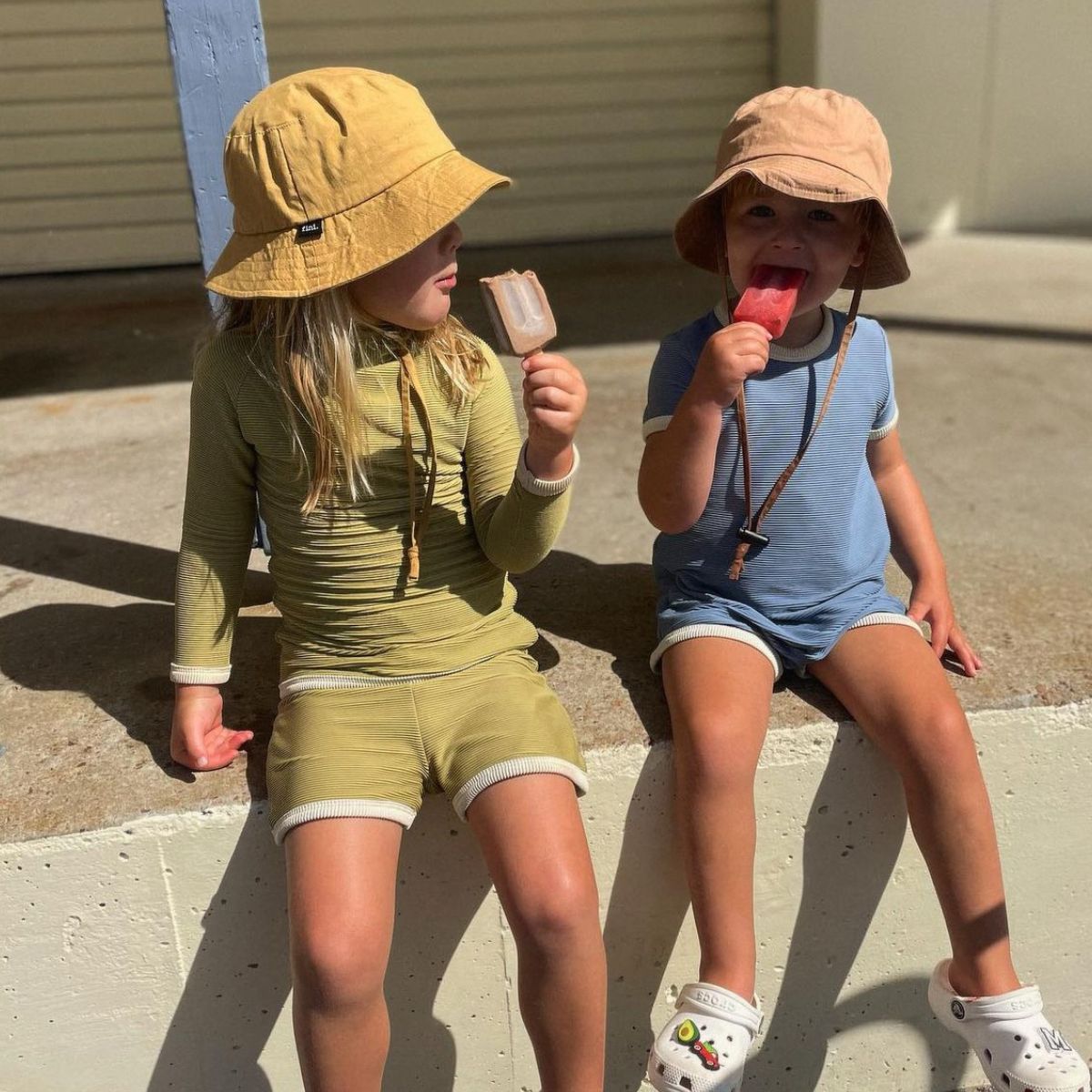 bucket hat | mocha