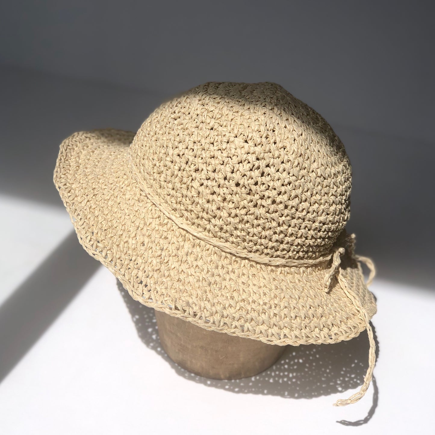 Adult straw hat and kids straw hat light finish fini.